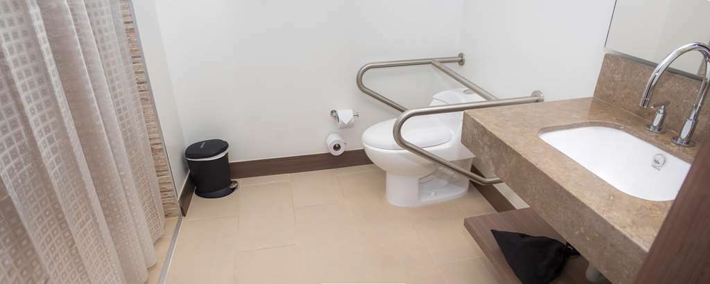 ホテル ハンプトン バイ ヒルトン ボゴタ 部屋 写真